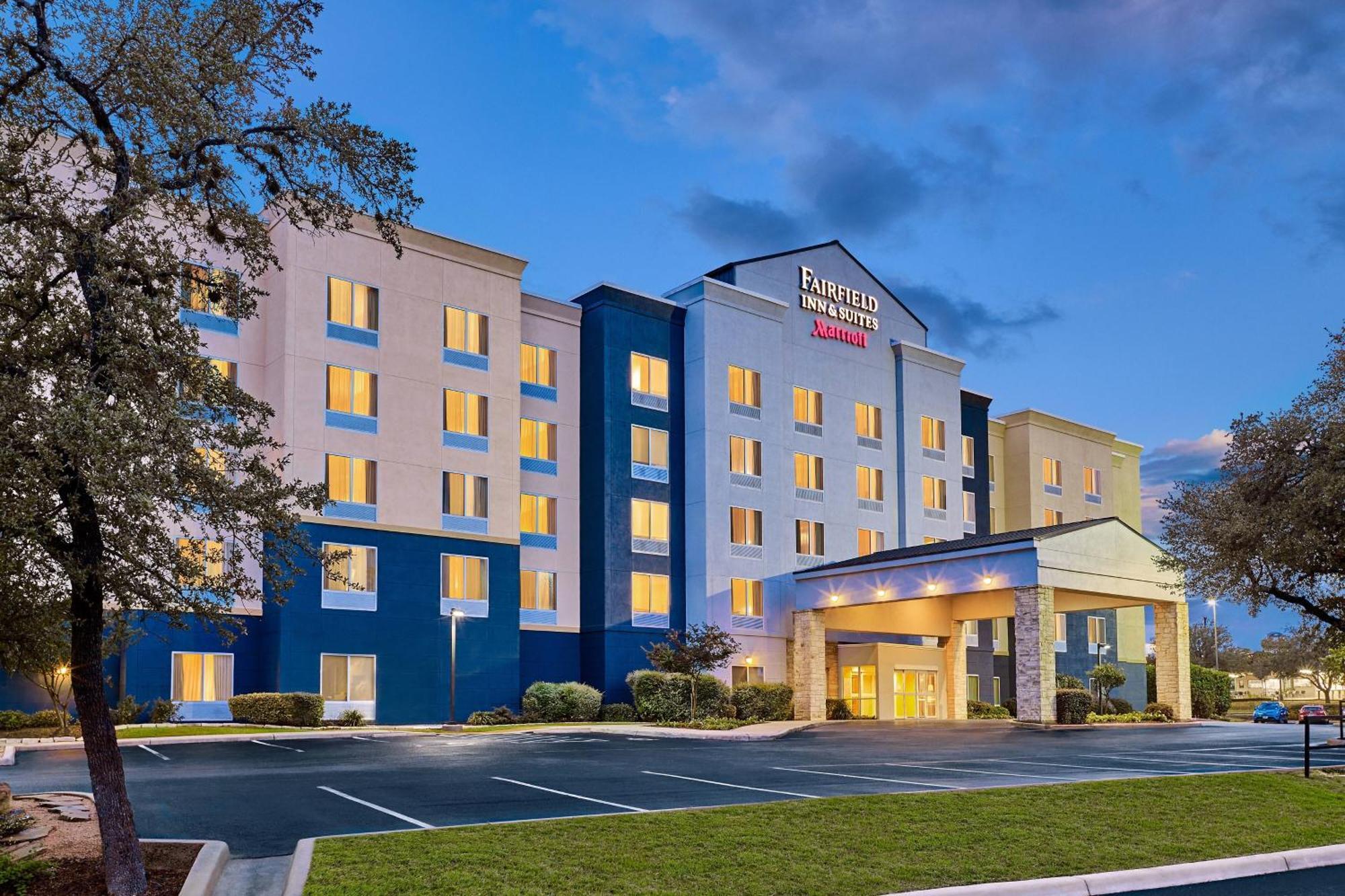 Fairfield Inn And Suites By Marriott San Antonio Northeast / Schertz / Rafb Exterior photo
