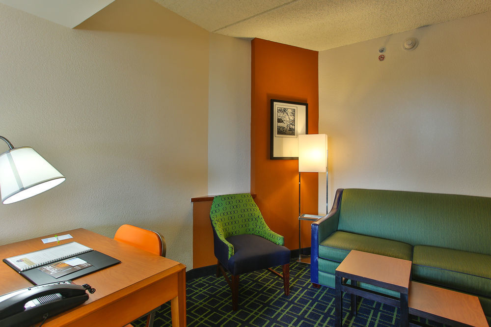 Fairfield Inn And Suites By Marriott San Antonio Northeast / Schertz / Rafb Exterior photo