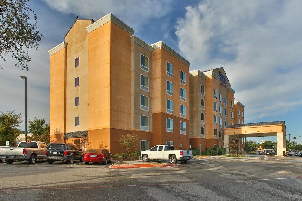 Fairfield Inn And Suites By Marriott San Antonio Northeast / Schertz / Rafb Exterior photo