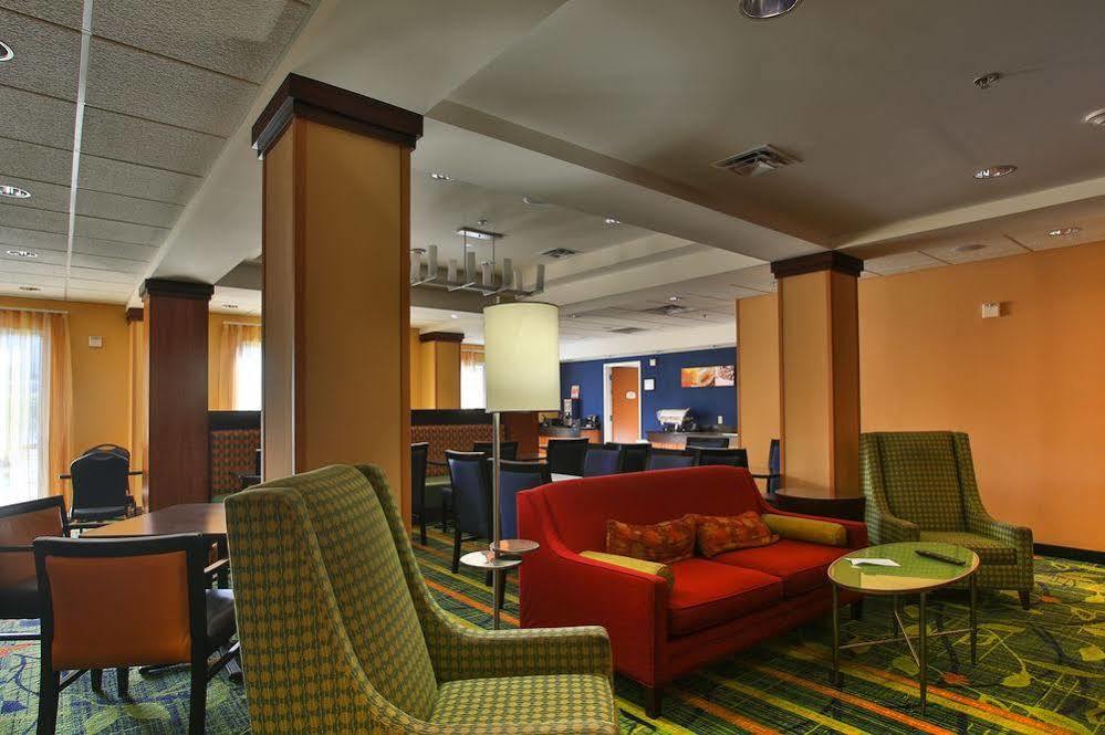 Fairfield Inn And Suites By Marriott San Antonio Northeast / Schertz / Rafb Exterior photo