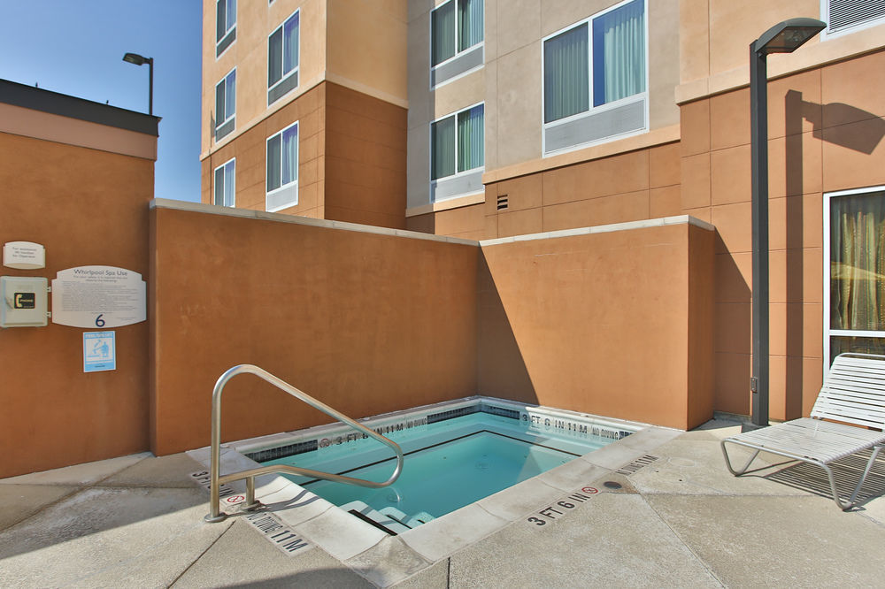 Fairfield Inn And Suites By Marriott San Antonio Northeast / Schertz / Rafb Exterior photo